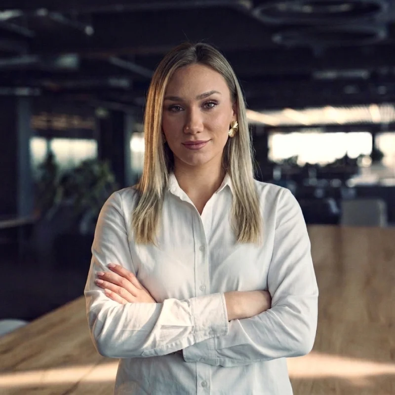 Violeta - Marketing director
